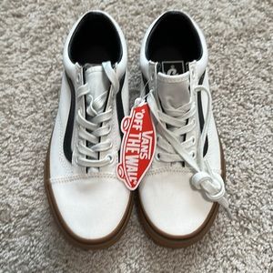 New Vans Off White Sneaker Women Sz 6